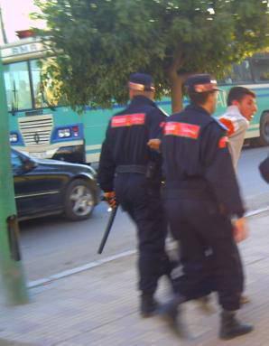 chof_weskot                omad9ola 7eta nwa7id awla .................